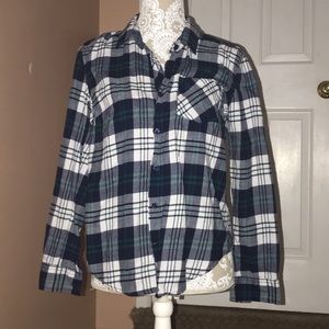 Woman’s plaid shirt size S